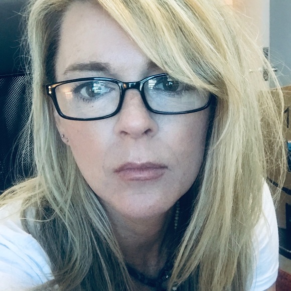 Meet your Posher, Robin - Picture 1 of 1